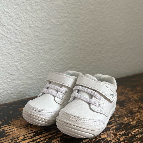 Infant shoes! Some barely worn or not worn at all! - Picture 6 of 9